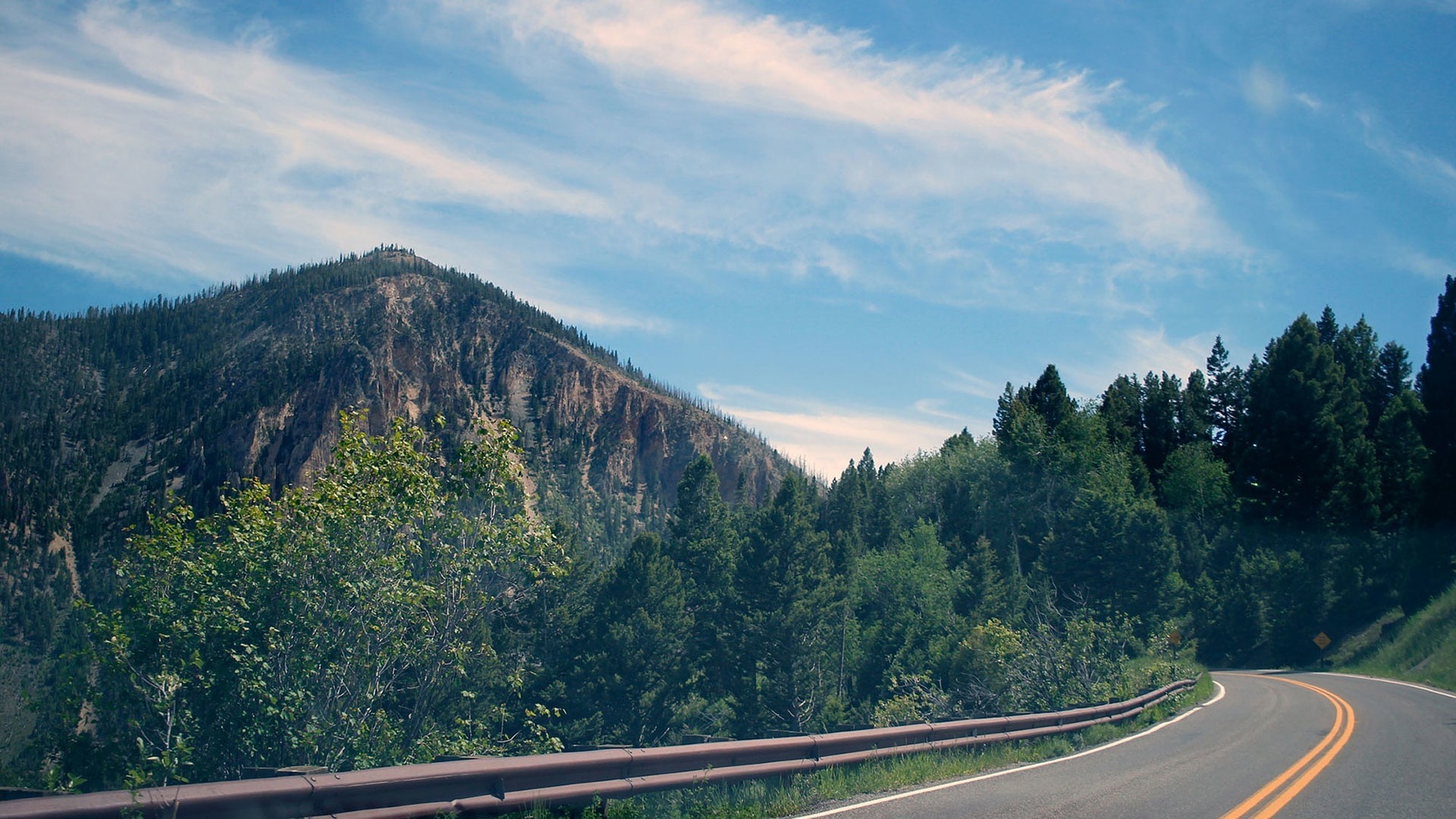 road2-pixabay.jpg